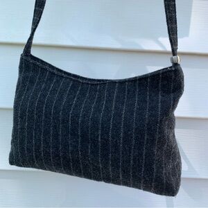 Bag small over shoulder ,good condition 27x15 length with handle 47x27